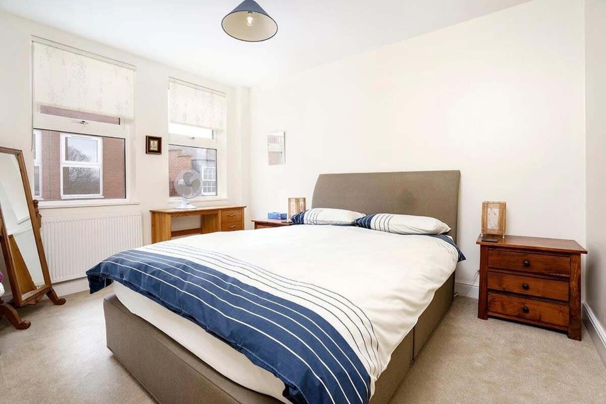 1br Retreat Near Stadium *